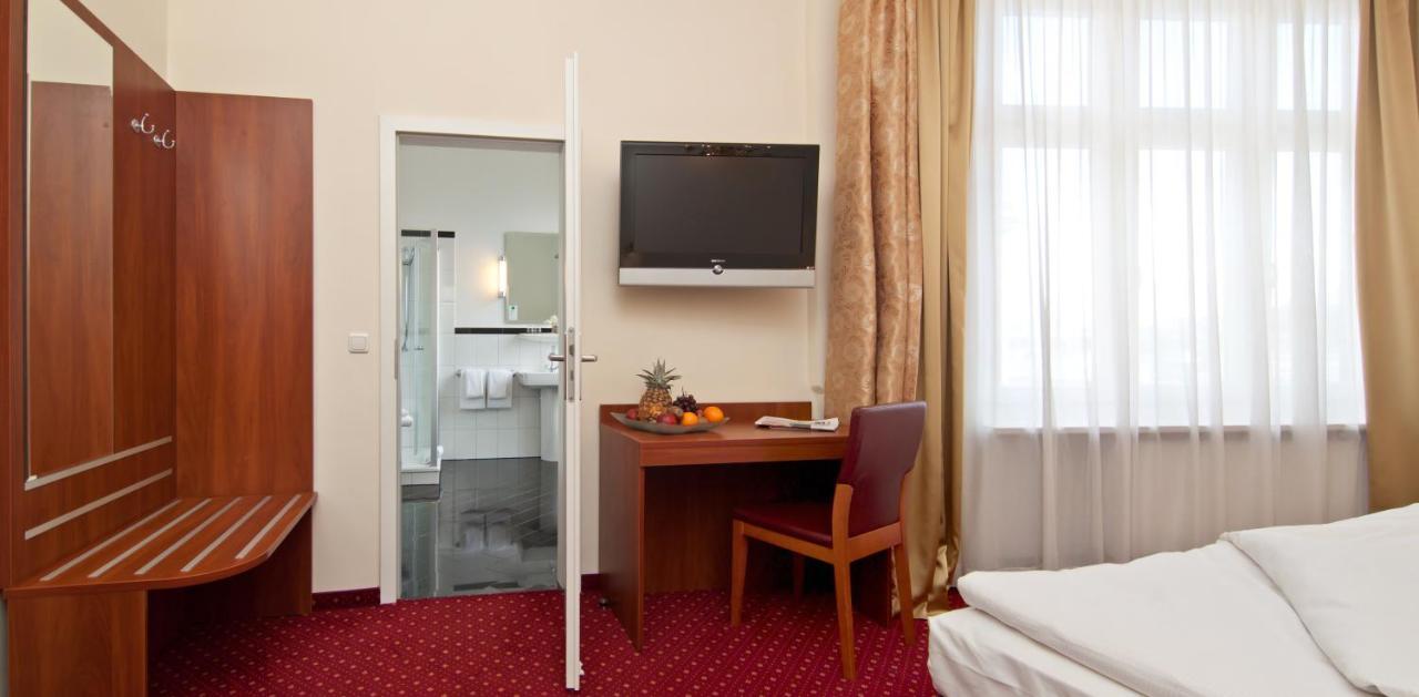 Hotel Kronprinz Hamburg Hauptbahnhof מראה חיצוני תמונה