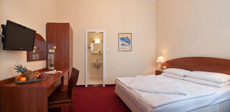 Hotel Kronprinz Hamburg Hauptbahnhof מראה חיצוני תמונה