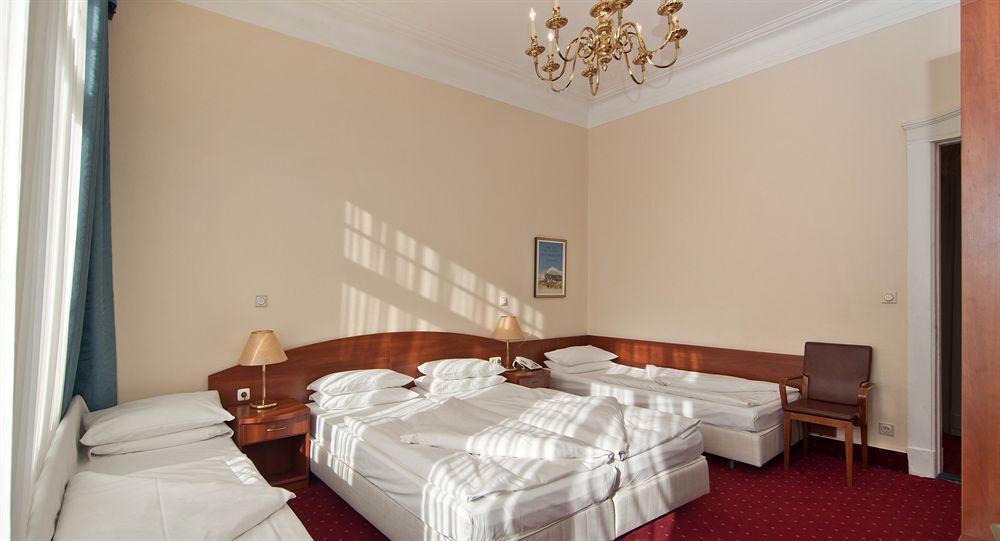 Hotel Kronprinz Hamburg Hauptbahnhof מראה חיצוני תמונה